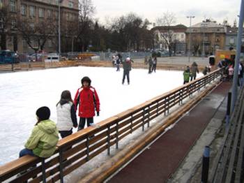 Beograd, potrebna Muska osoba potrebna za posao montaža klizališta sezonski