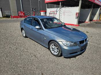 Bmw E90 318D 90Kw 6 brzina 2006g