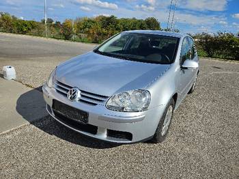 Golf 5 1.9 TDI 66kw 2008g ocarinjen sa AMSS odlican sa pravim km