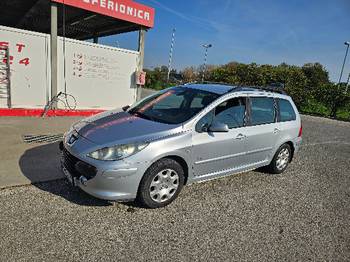 Pezo 307 restajling 1.6 HDI 66kw 2007 god