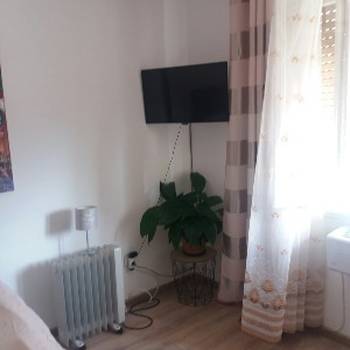 Izdajem sobu u Herceg Novom