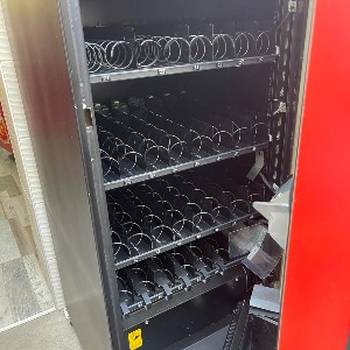 Vending Aparati FAS za sokove i grickalice ili drugu namenu