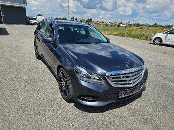 Mercedes E 200 100 KW 2013 god kao nov
