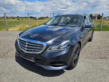 Mercedes E 200 100 KW 2013 god kao nov