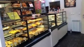 Izdajem opremljen lokal u Inđiji od 100m2