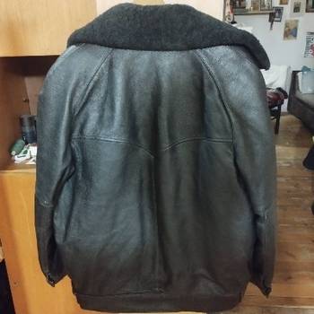 Prodajem kožnu jaknu veličine XL