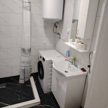 Šabac, izdajem dvoiposoban stan