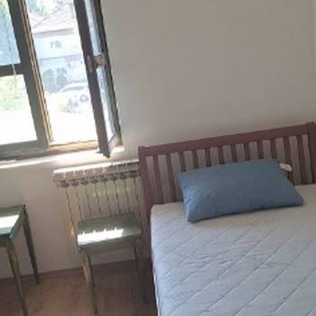 Zemun, izdajem sobe za studente