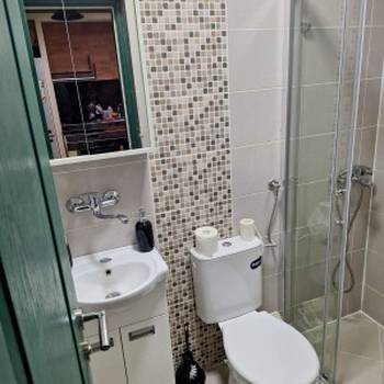 Zemun, izdajem sobe za studente