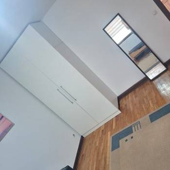 Zemun, izdajem nameštenu garsonjeru 28m2