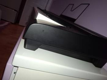 Na prodaju električni klavir, medeli SP201