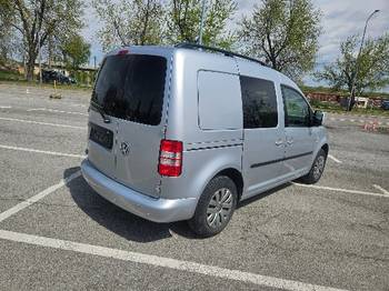 Caddy 1.6 TDI 2012g 75kw Euro 5 odlican teretni N1 sa 5 sedista i dvoja klizna vrata