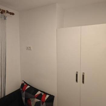 Voždovac,Lekino brdo,Tikveška,jednoiposoban 24m2,iznajmljujem
