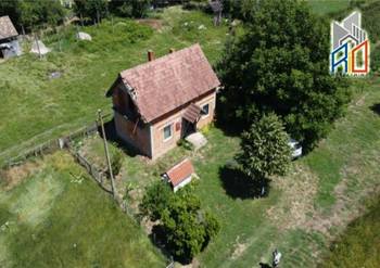 Na prodaju kuća u Crvenoj Jabuci kod Uba