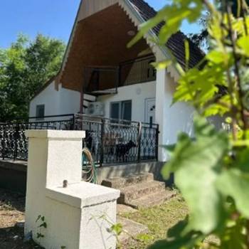 Izdaje se vikendica u Kajtasovu-Bela Crkva