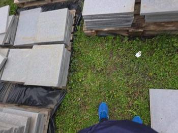 Velika rasprodaja granitnih ploca 50 m3 I granitnih plocica 200 m2