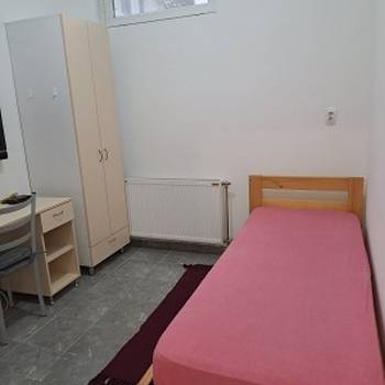 Zemun, Nova Galenika, izdajem sobu