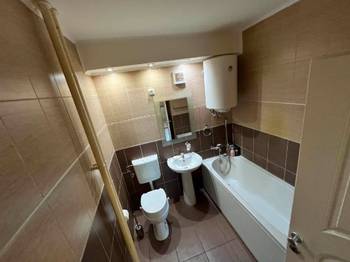 NA prodaju – moderno opremljen STAN 73 m² + terasa, bagljaš – zrenjanin