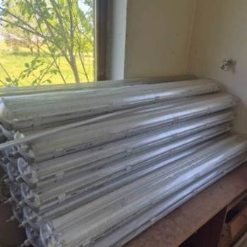 Prodajem plusnu italijansku hladnjacu velicine 23x25 m